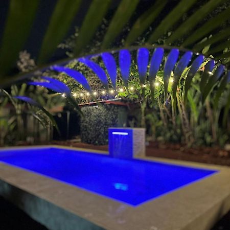 Aparthotel Villa Pacande & Rooms Pilas Bagian luar foto