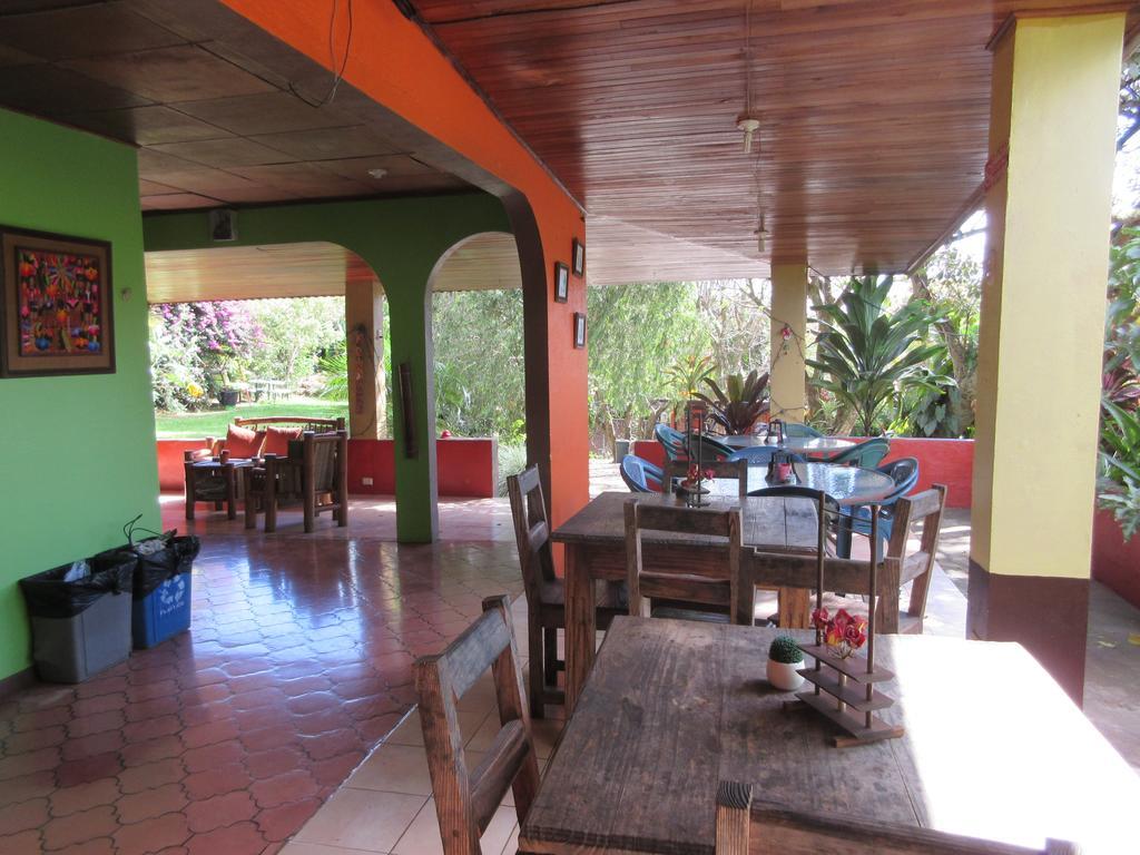 Aparthotel Villa Pacande & Rooms Pilas Bagian luar foto