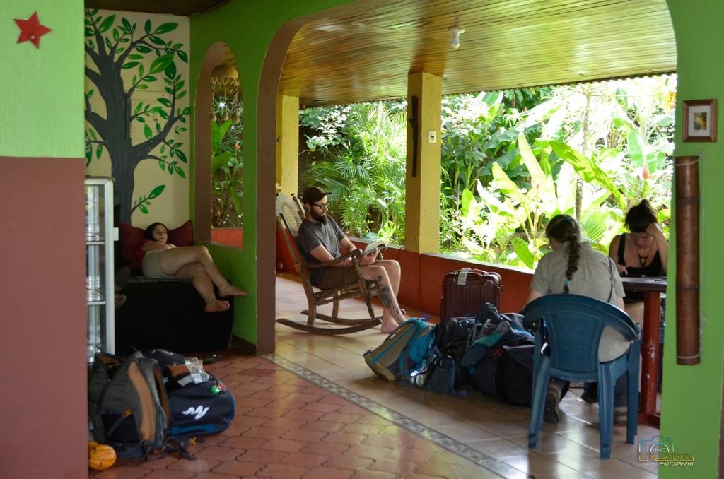 Aparthotel Villa Pacande & Rooms Pilas Bagian luar foto