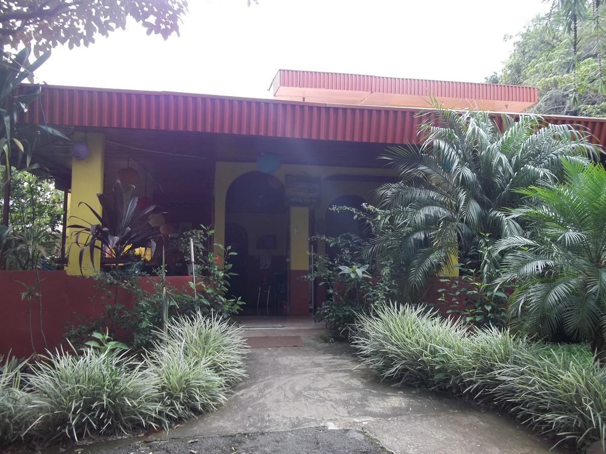Aparthotel Villa Pacande & Rooms Pilas Bagian luar foto