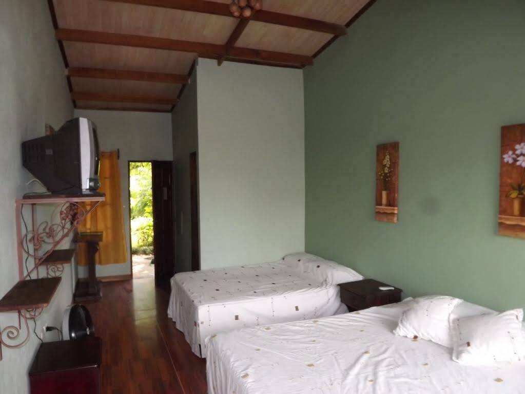 Aparthotel Villa Pacande & Rooms Pilas Bagian luar foto